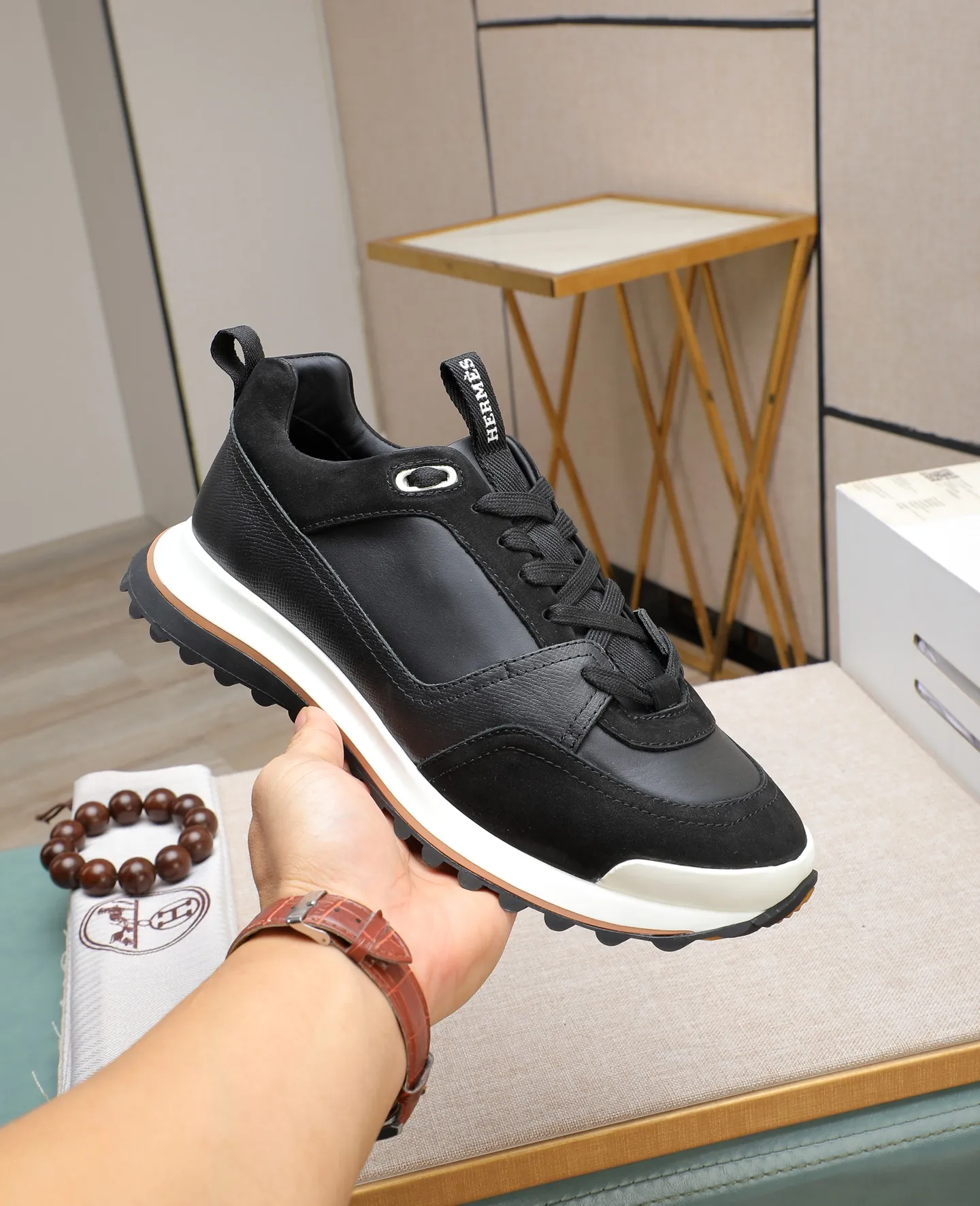 Men's shoes 💰760 Hermes🐴 25ss new autumn and winter products! Classic boot shape + British color matching design, imported calfskin, classic and durable! The original inverted mold last, the ultimate 1:1 shape, and the imported high-end cowhide presents a refined texture! Open the mold to customize the A-grade high-density private mold outsole with luxurious packaging! - Unique quality, 39-44 (38 45 46 customized)